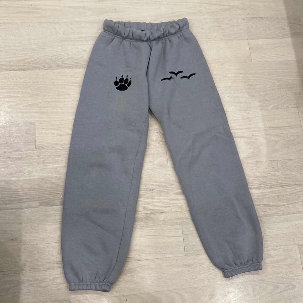 🐾 Lazy Pants Grey Large - Paw Print